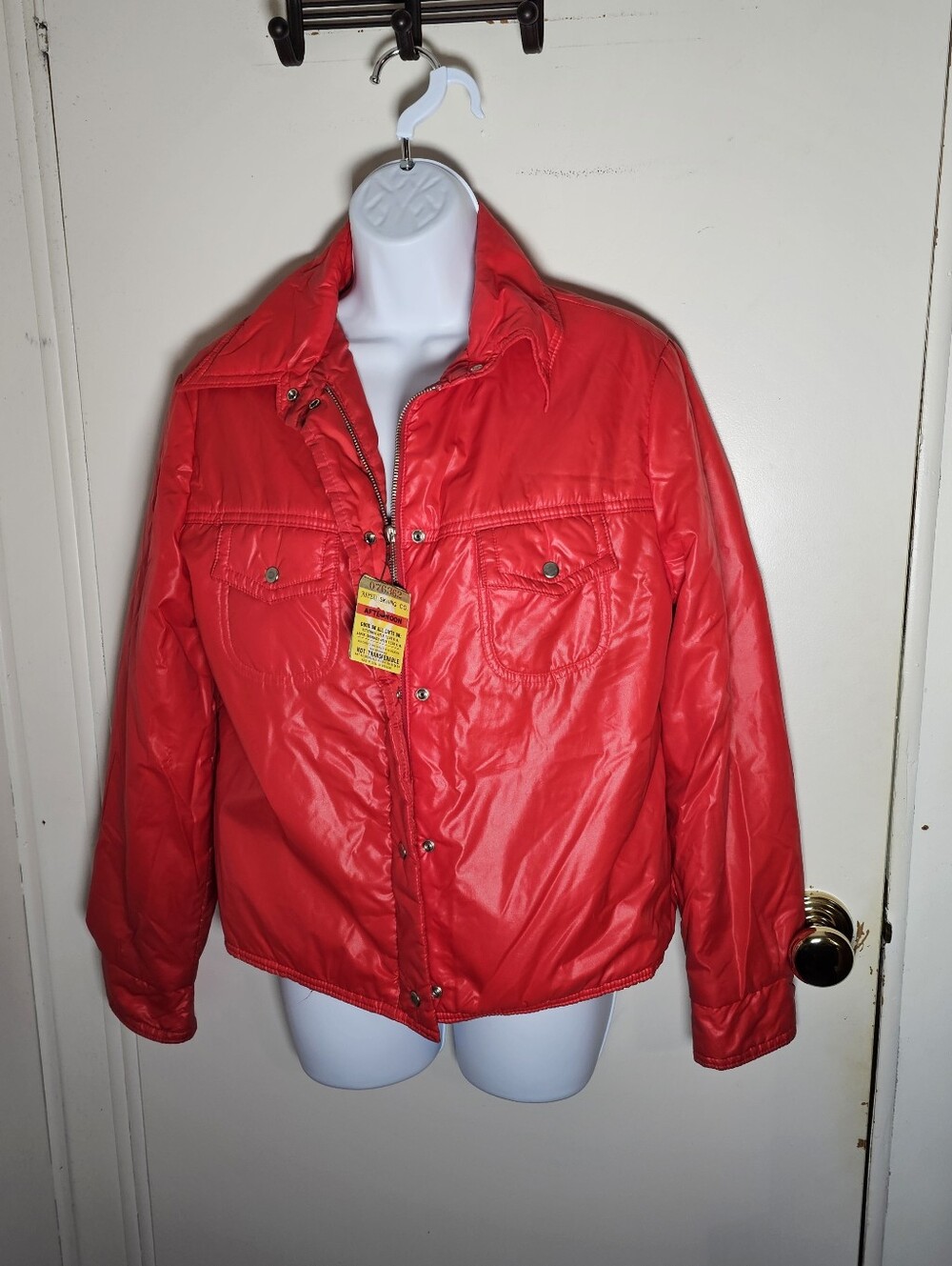 Vintage 70s White Stag Red Ski Jacket S w Authentic Aspen Lift Ticket